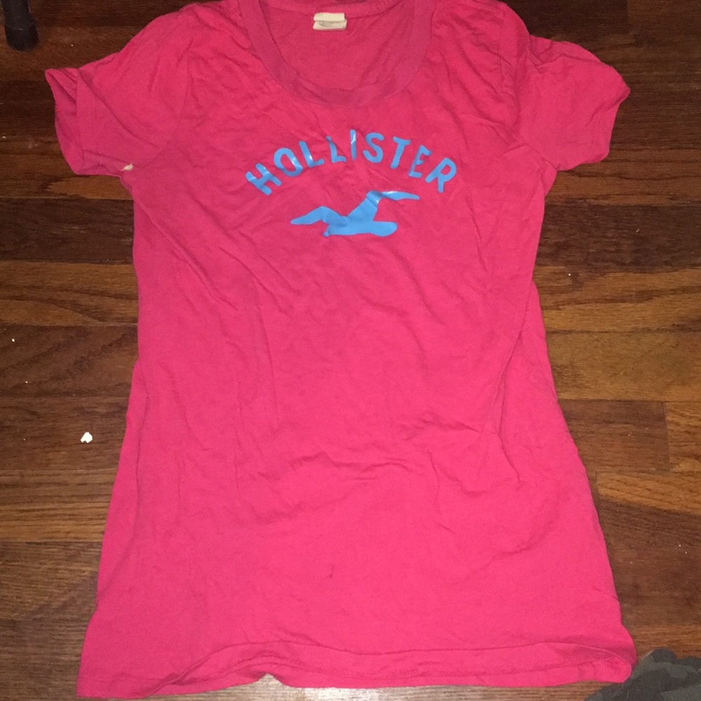 Hollister t shirt size medium (juniors)